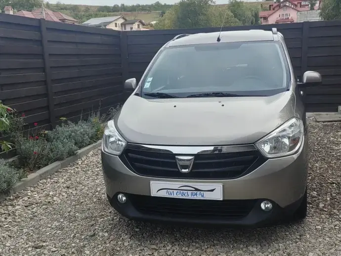 Dacia Lodgy 1.5 dCi 109 CP Laureate