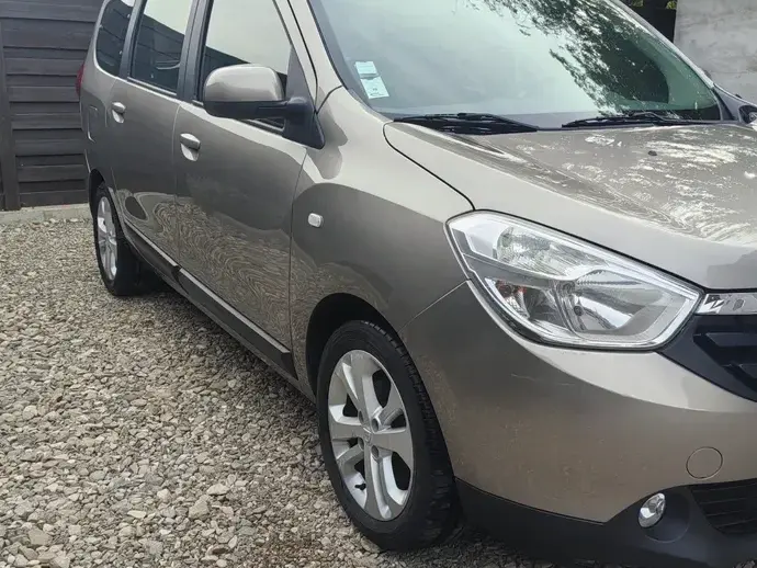 Dacia Lodgy 1.5 dCi 109 CP Laureate