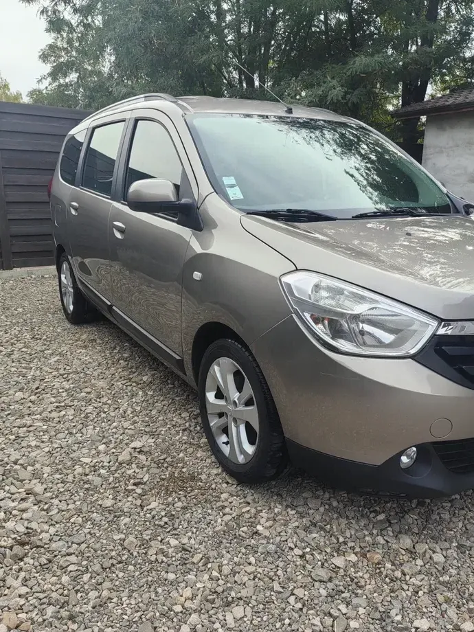 Dacia Lodgy 1.5 dCi 109 CP Laureate — imagine 2