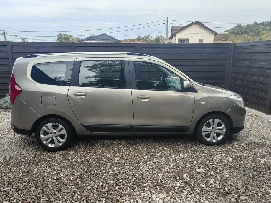 Dacia Lodgy 1.5 dCi 109 CP Laureate — imagine 10