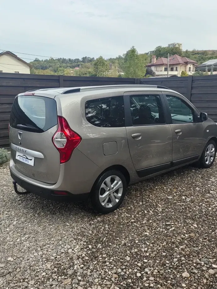 Dacia Lodgy 1.5 dCi 109 CP Laureate — imagine 8