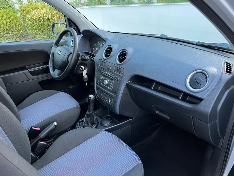 Ford Fusion 1.6 Plus — imagine 6