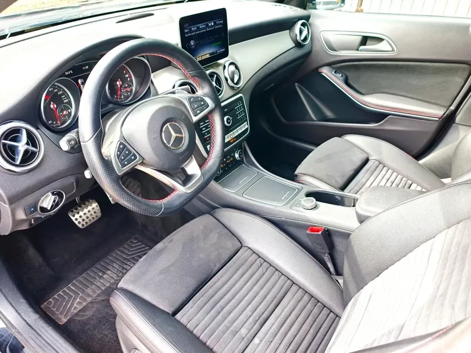 Mercedes-Benz GLA X156 250 4MATIC 7G-DCT AMG Line — imagine 7