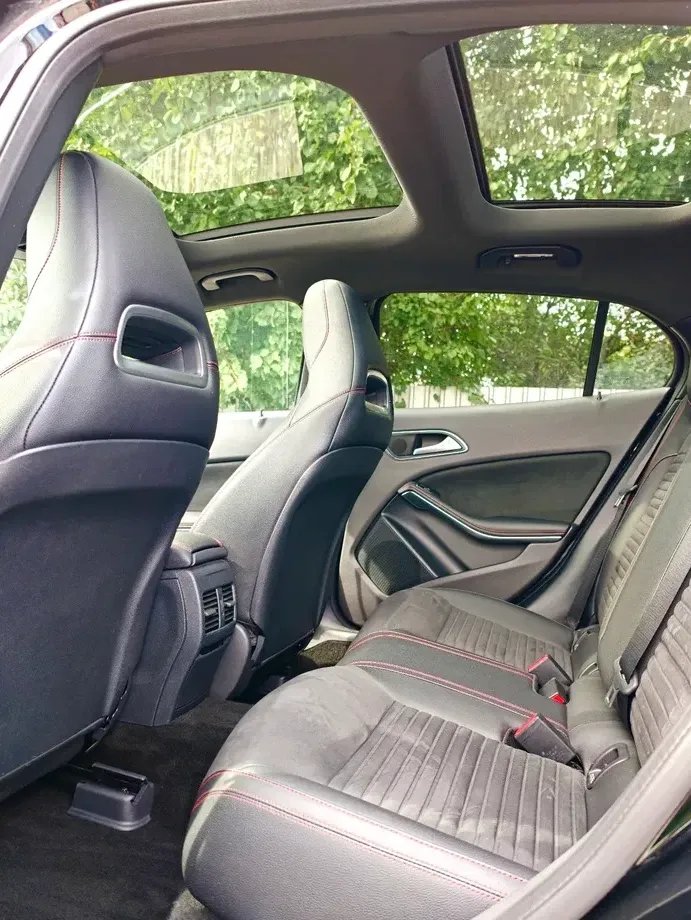 Mercedes-Benz GLA X156 250 4MATIC 7G-DCT AMG Line — imagine 9