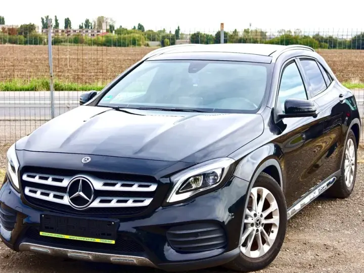 Mercedes-Benz GLA X156 250 4MATIC 7G-DCT AMG Line