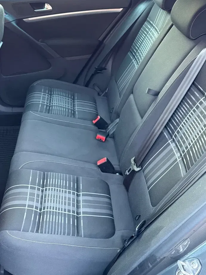 Volkswagen Tiguan 2.0 TDI SCR 4MOTION BlueMotion Technology DSG Lounge Track & Style — imagine 9