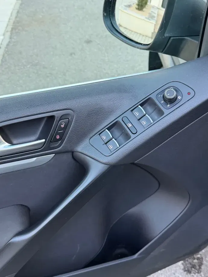 Volkswagen Tiguan 2.0 TDI SCR 4MOTION BlueMotion Technology DSG Lounge Track & Style — imagine 10