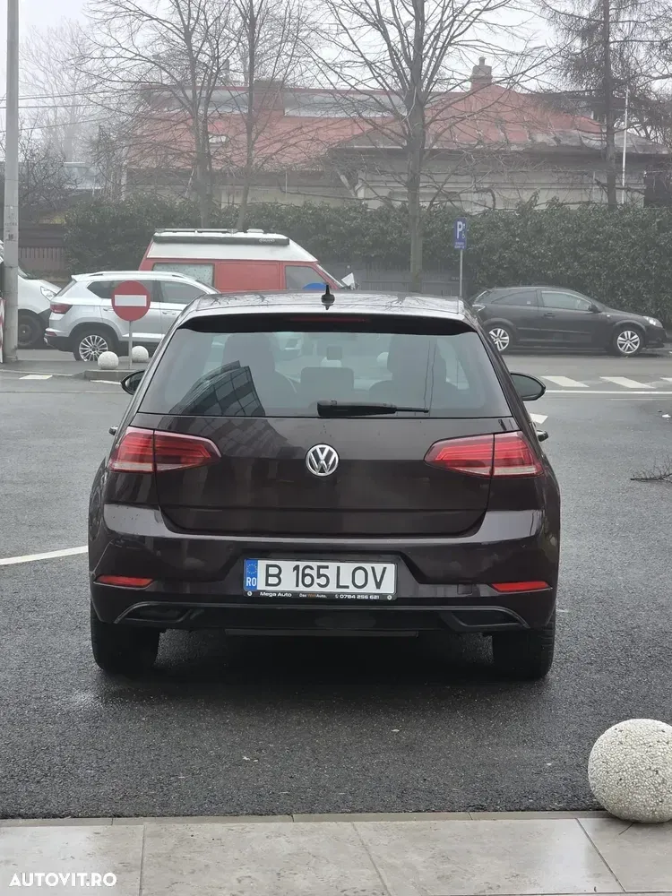 Volkswagen Golf — imagine 5