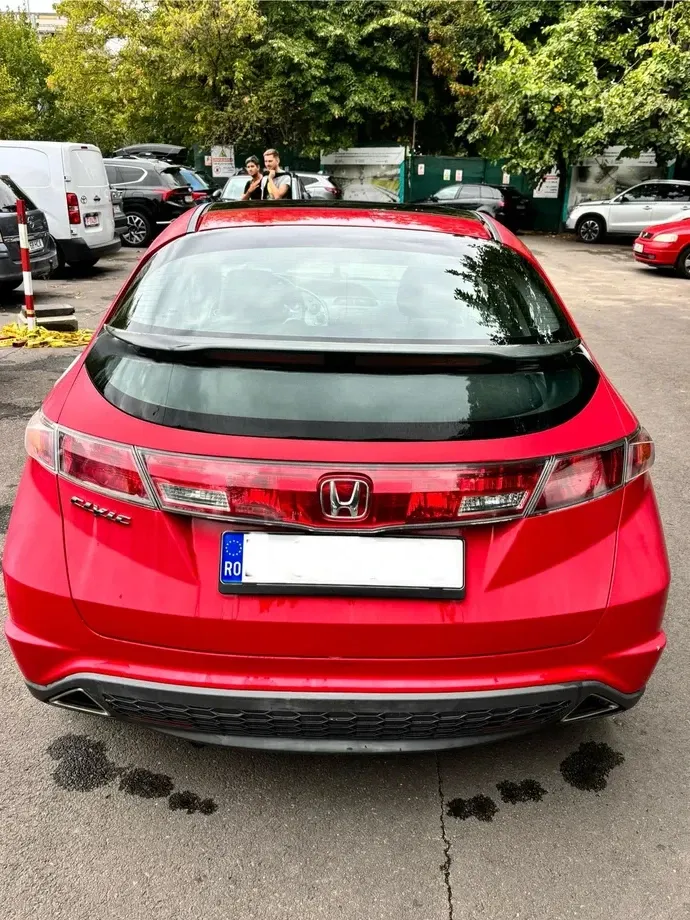 Honda Civic VIII 1.8i Exec — imagine 3