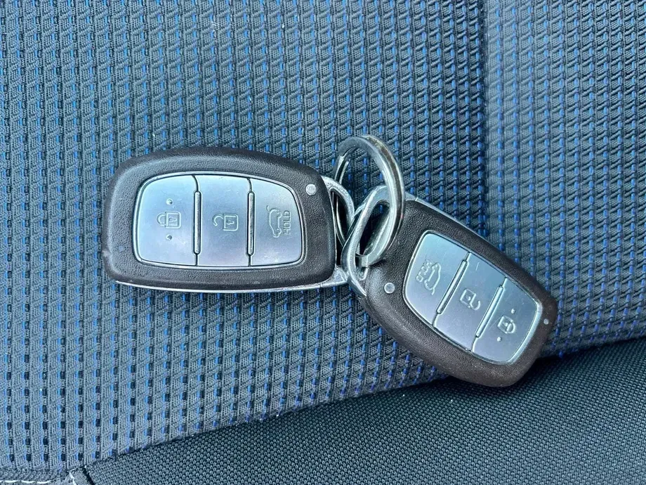 Hyundai Tucson III blue 1.7 CRDi 2WD Passion — imagine 10