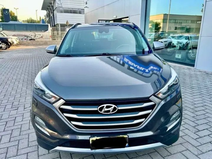 Hyundai Tucson III blue 1.7 CRDi 2WD Passion