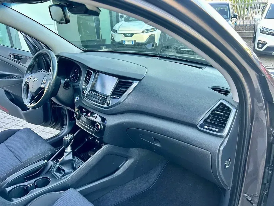 Hyundai Tucson III blue 1.7 CRDi 2WD Passion — imagine 8