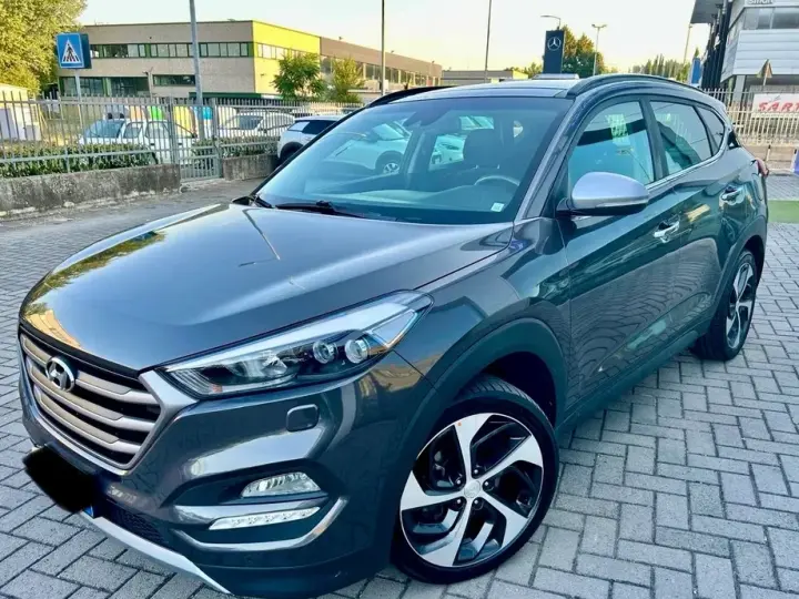 Hyundai Tucson III blue 1.7 CRDi 2WD Passion