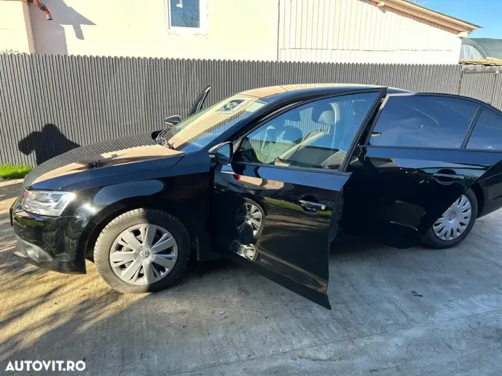 Volkswagen Jetta 1.6 TDI Life
