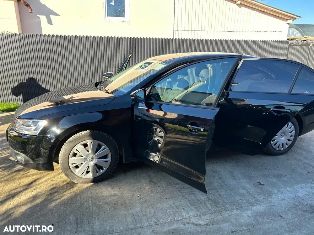 Volkswagen Jetta 1.6 TDI Life — imagine 5