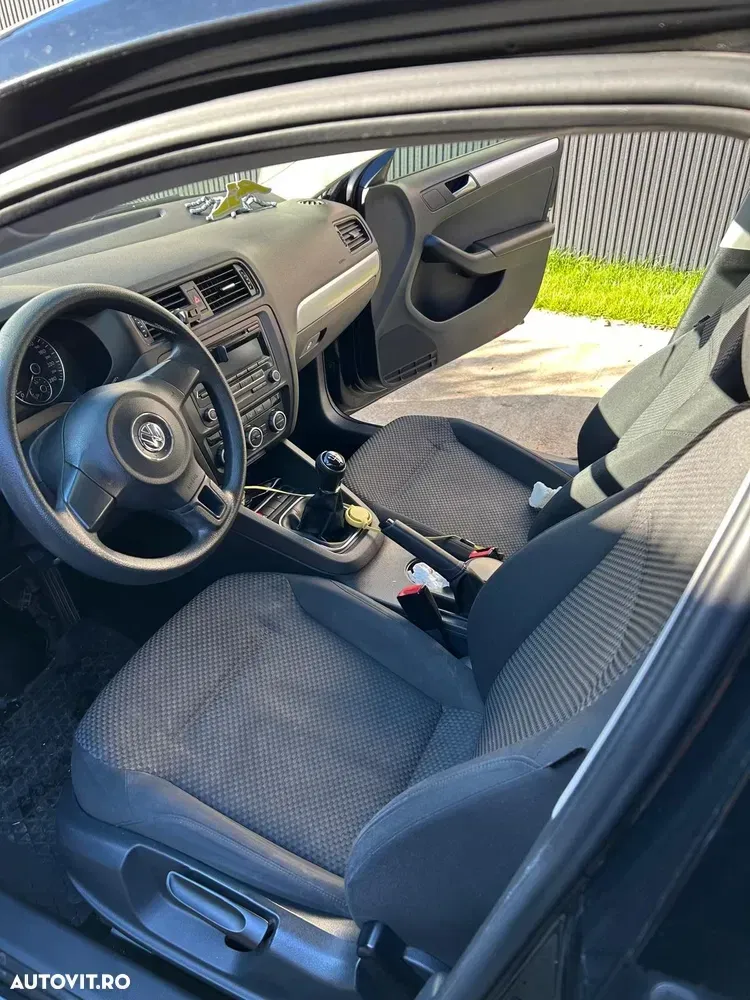 Volkswagen Jetta 1.6 TDI Life — imagine 6