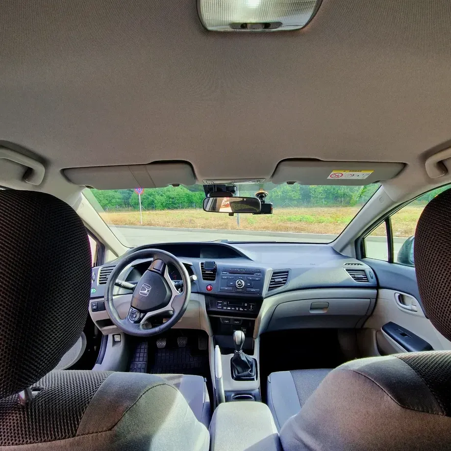 Honda Civic 1.8 MT LS — imagine 8