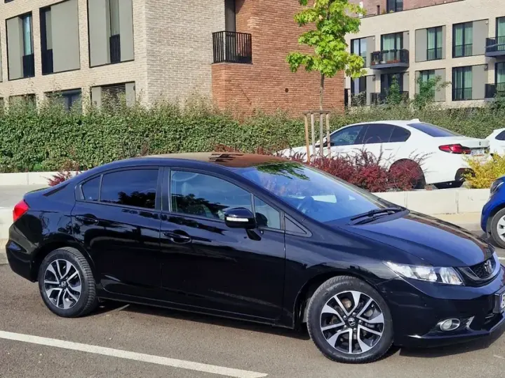 Honda Civic 1.8 MT LS