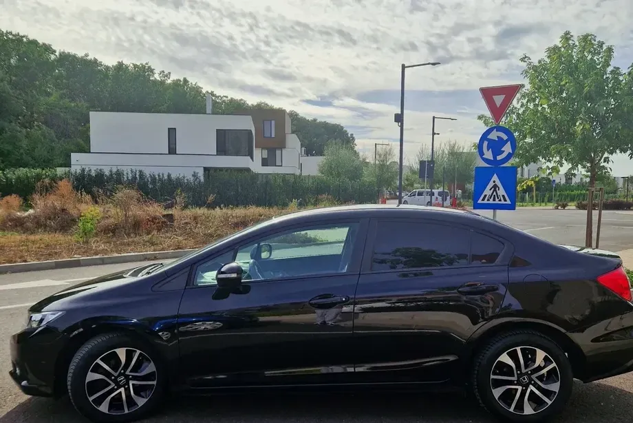 Honda Civic 1.8 MT LS — imagine 5