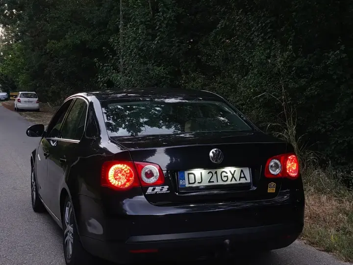 Volkswagen Jetta 2.0 TDI Sportline