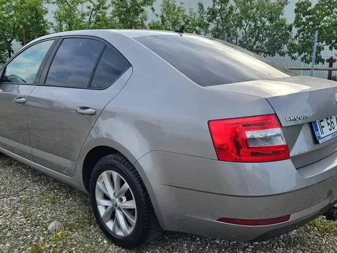 Škoda Octavia IV