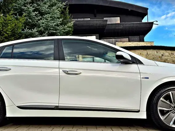 Hyundai IONIQ 1.6 GDI Premium