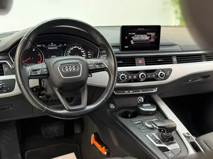 Audi A4 Limuzina B9