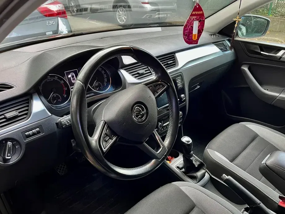 Škoda Rapid 1.0 TSI Style — imagine 3