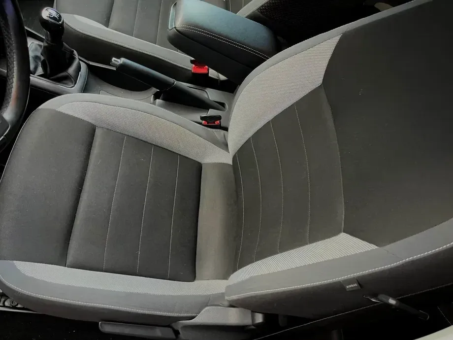 Škoda Rapid 1.0 TSI Style — imagine 9