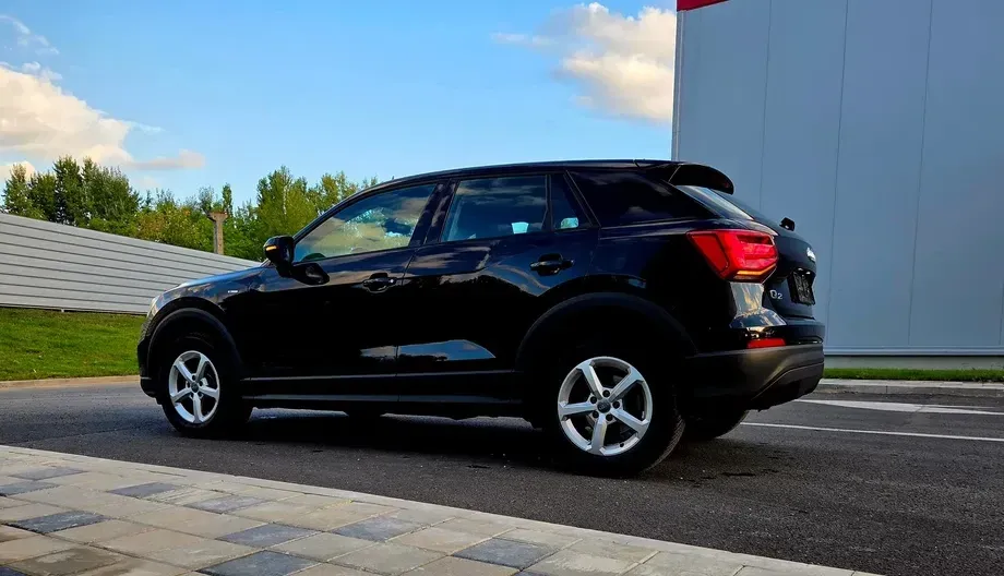Audi Q2 30 TFSI S Line — imagine 8