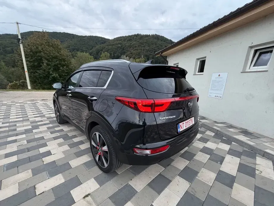 Kia Sportage IV 1.7 DSL 6MT 4x2 Classic — imagine 5