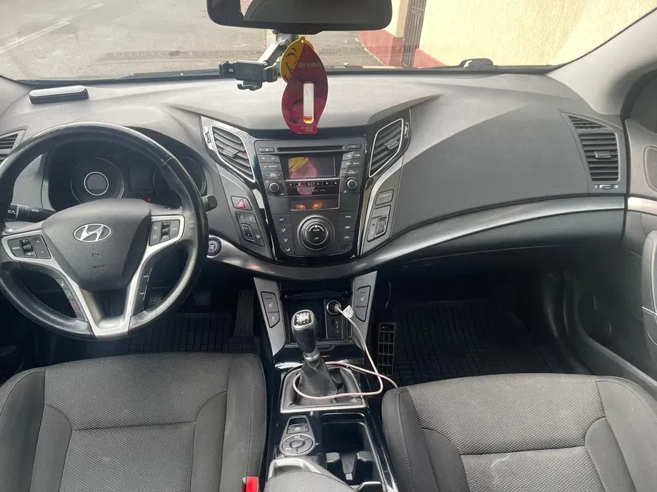 Hyundai i40 i40cw 1.7 CRDi blue Style — imagine 8