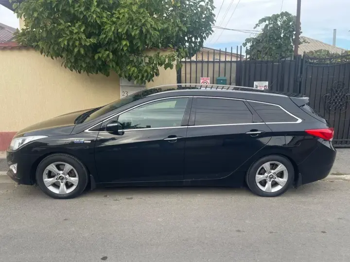 Hyundai i40 i40cw 1.7 CRDi blue Style