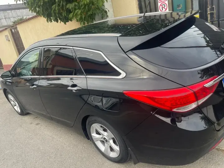 Hyundai i40 i40cw 1.7 CRDi blue Style