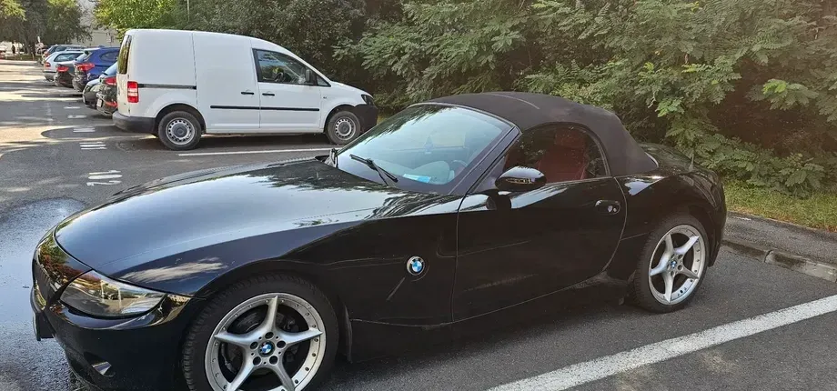 BMW Z4 E85/E86 2.2i — imagine 2