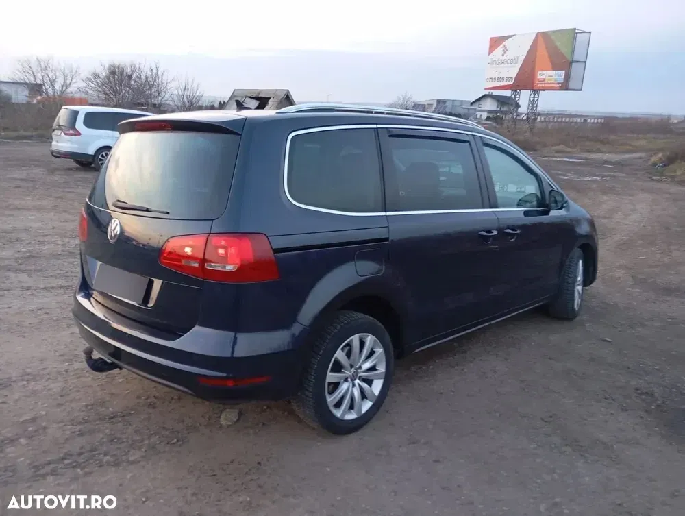 Volkswagen Sharan 2.0 TDI DSG Blue Motion Comfortline — imagine 5
