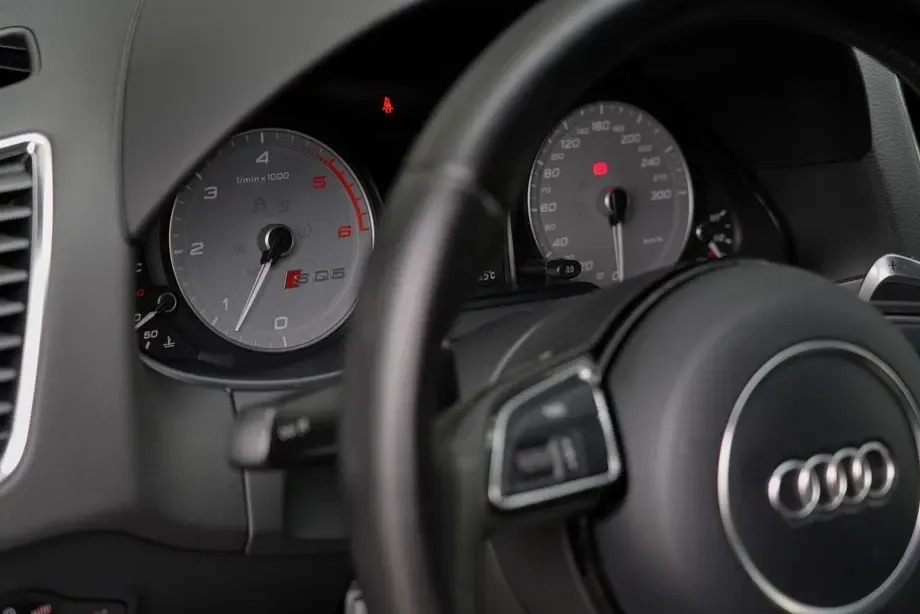 Audi SQ5 8R — imagine 10