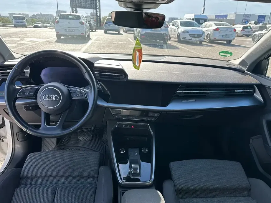 Audi A3 Limuzina 8Y 30 TFSI S tronic — imagine 8