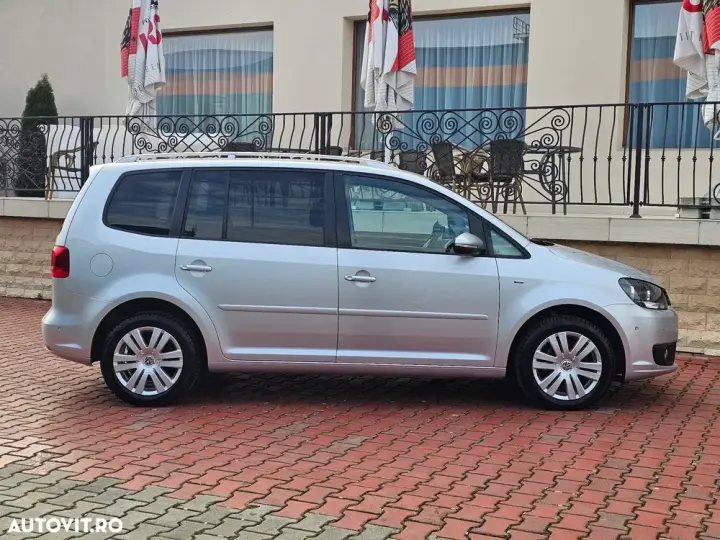 Volkswagen Touran 1.6 TDI DPF BlueMotion Technology DSG Cup