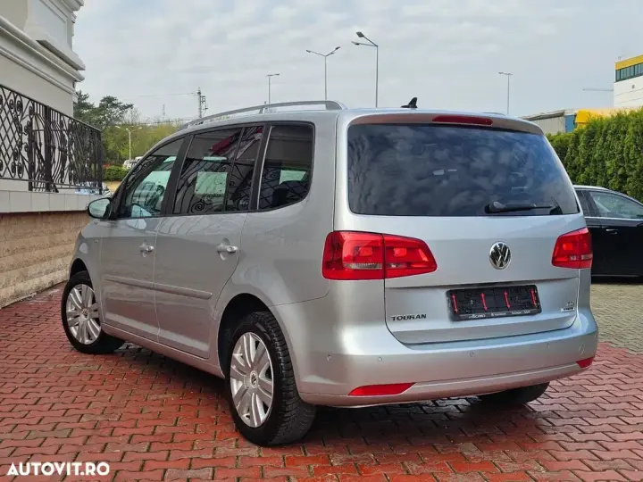 Volkswagen Touran 1.6 TDI DPF BlueMotion Technology DSG Cup