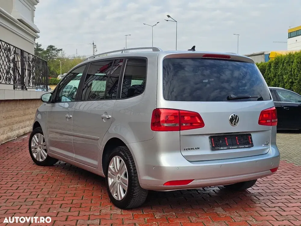 Volkswagen Touran 1.6 TDI DPF BlueMotion Technology DSG Cup — imagine 3