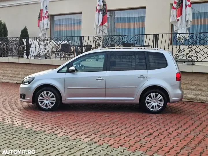 Volkswagen Touran 1.6 TDI DPF BlueMotion Technology DSG Cup