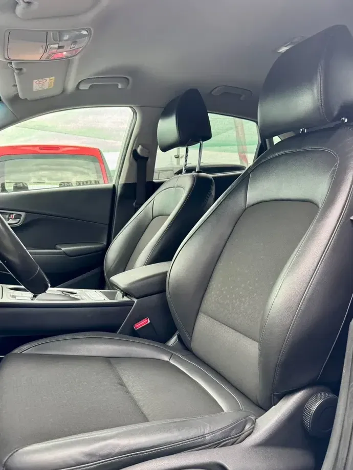 Hyundai Kona 204CP Luxury — imagine 8