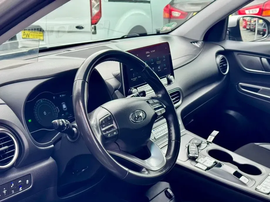 Hyundai Kona 204CP Luxury — imagine 6