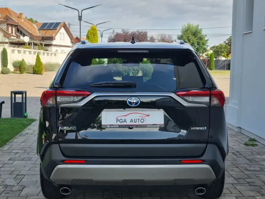 Toyota RAV4 V 2.5 VVT-iE 4x2 Dynamic — imagine 8