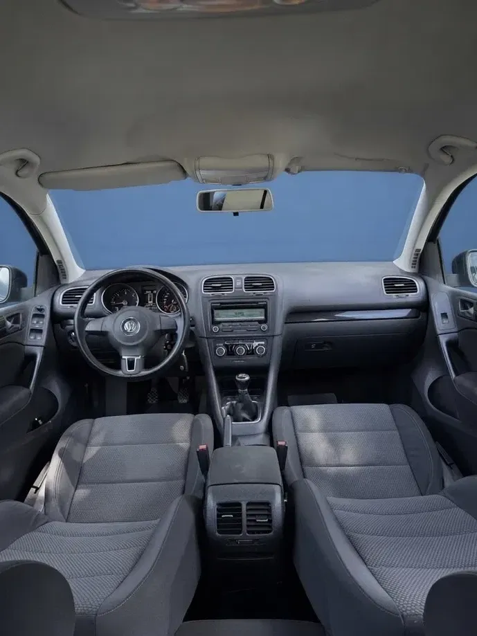 Volkswagen Golf VI 1.6 TDI DPF Highline — imagine 8