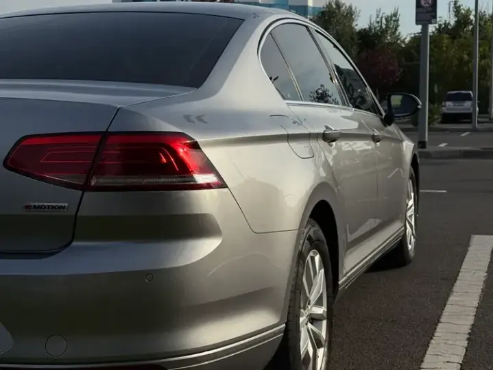 Volkswagen Passat B8 2.0 TDI DSG Comfortline