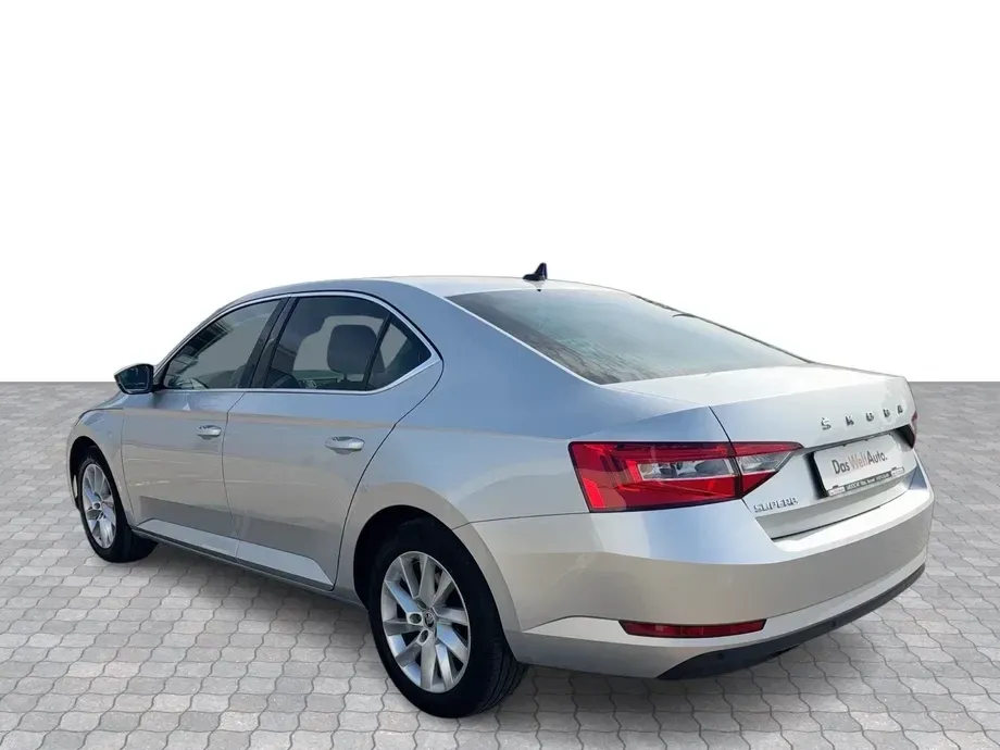 Škoda Superb 2.0 TDI DSG Ambition — imagine 3
