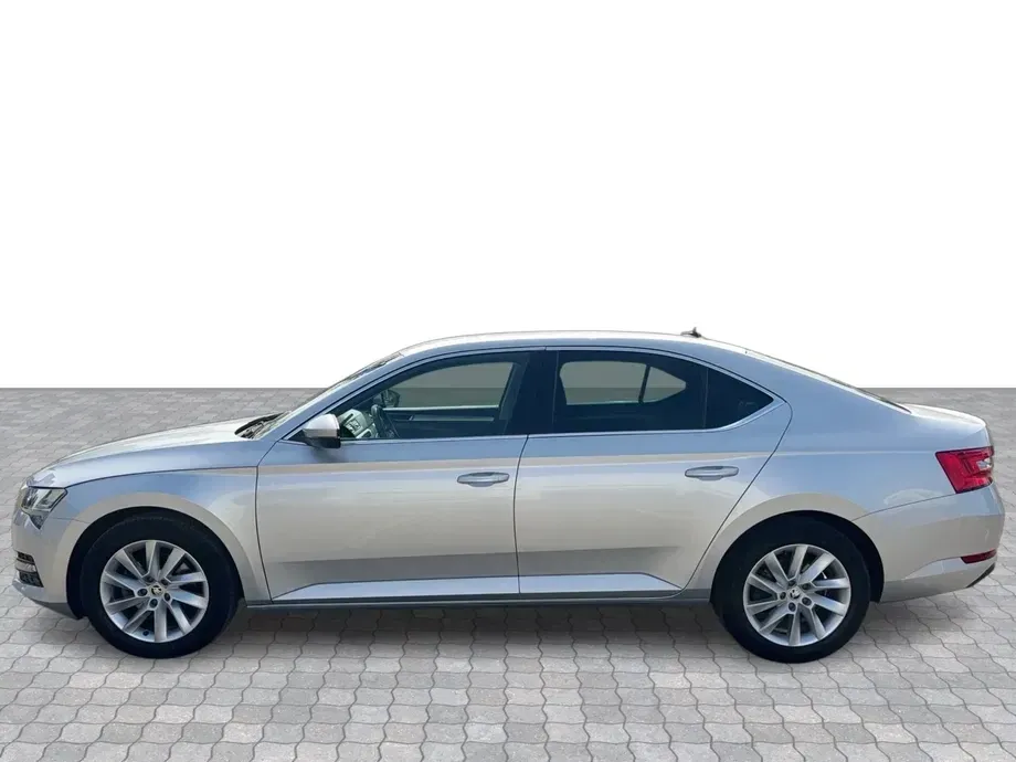 Škoda Superb 2.0 TDI DSG Ambition — imagine 2