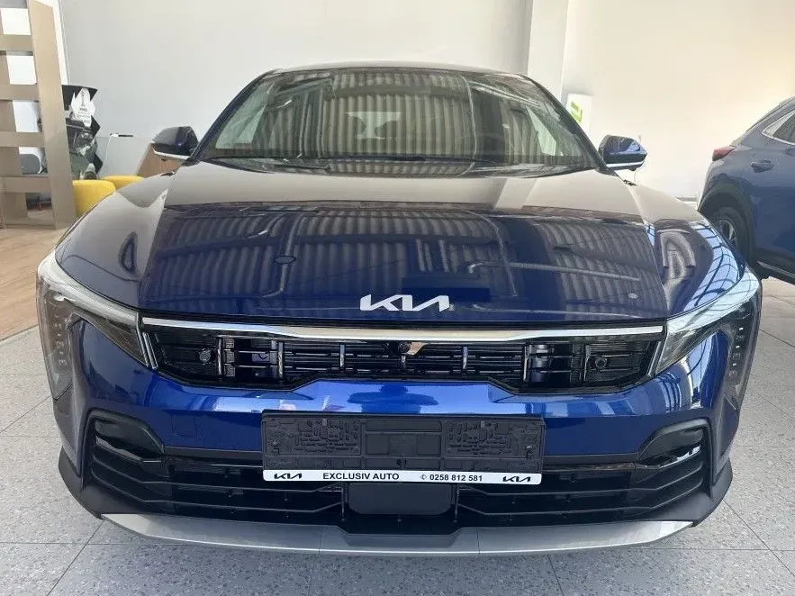 Kia K4 — imagine 2